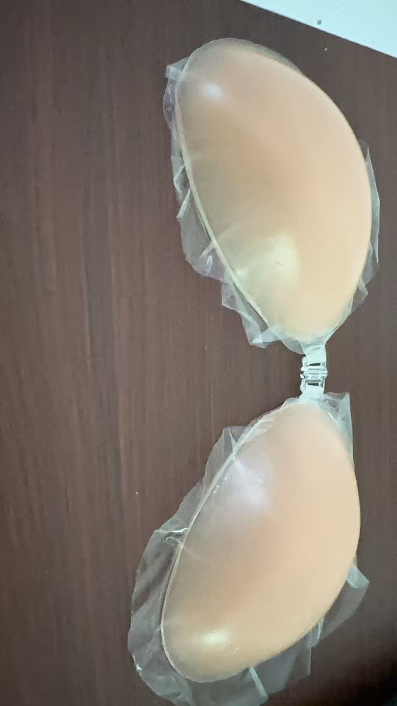 여성용 누브라 실리콘 브라 - 셀프 접착식 백리스 스트 - Silicone Bra Adhesive 리뷰 및 가격